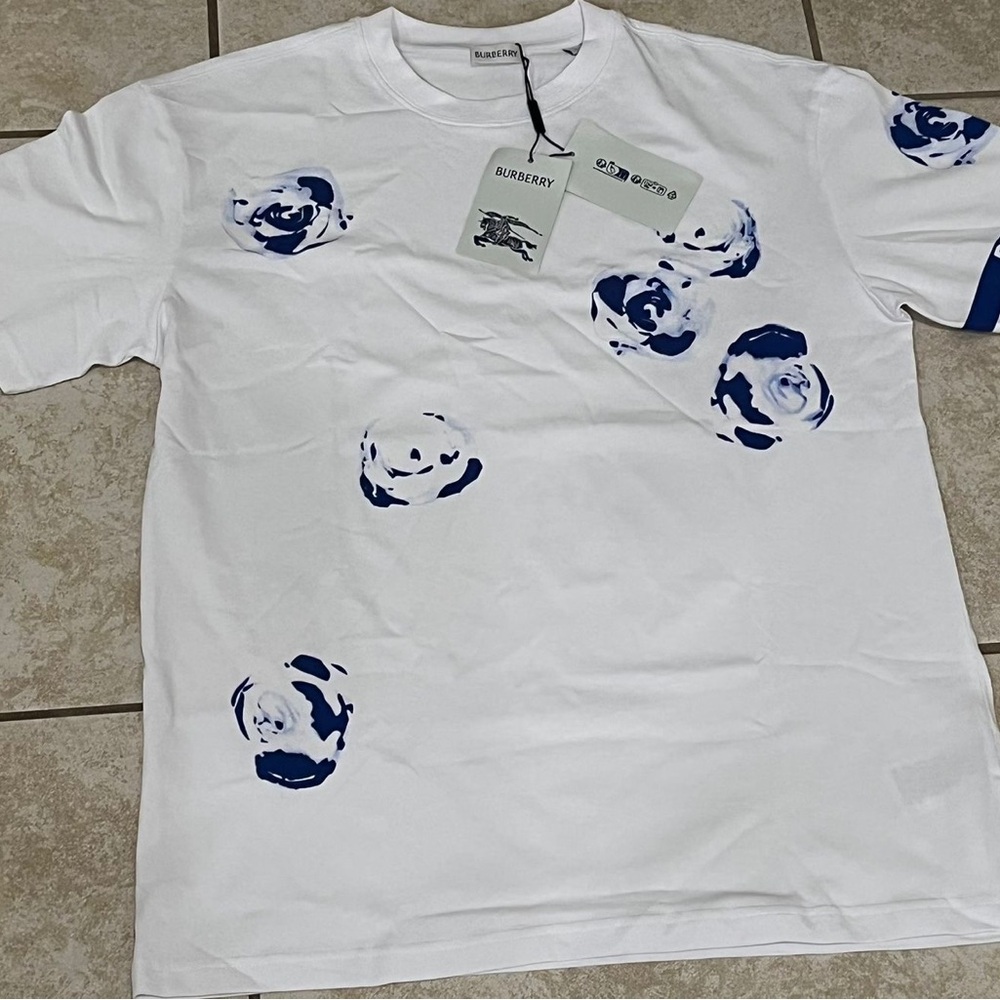 Burberry T-Shirt